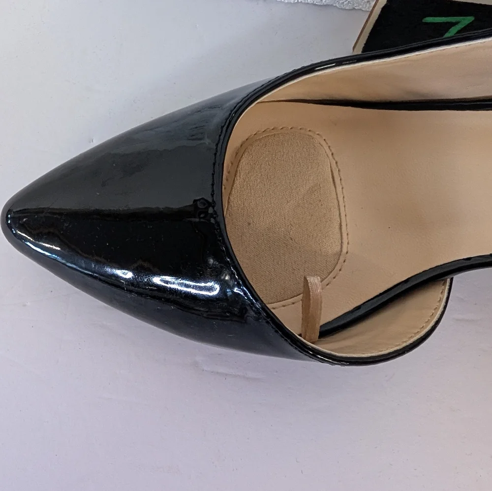 Nine West Black Patent Heels With Comfort Insets Stylish Gold Buckle Size 7W
